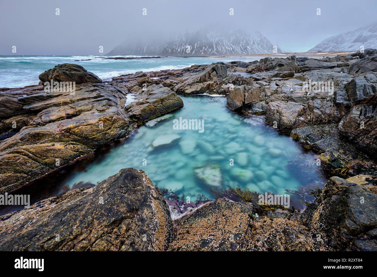 Côte Rocheuse de fjord en Norvège Banque D'Images