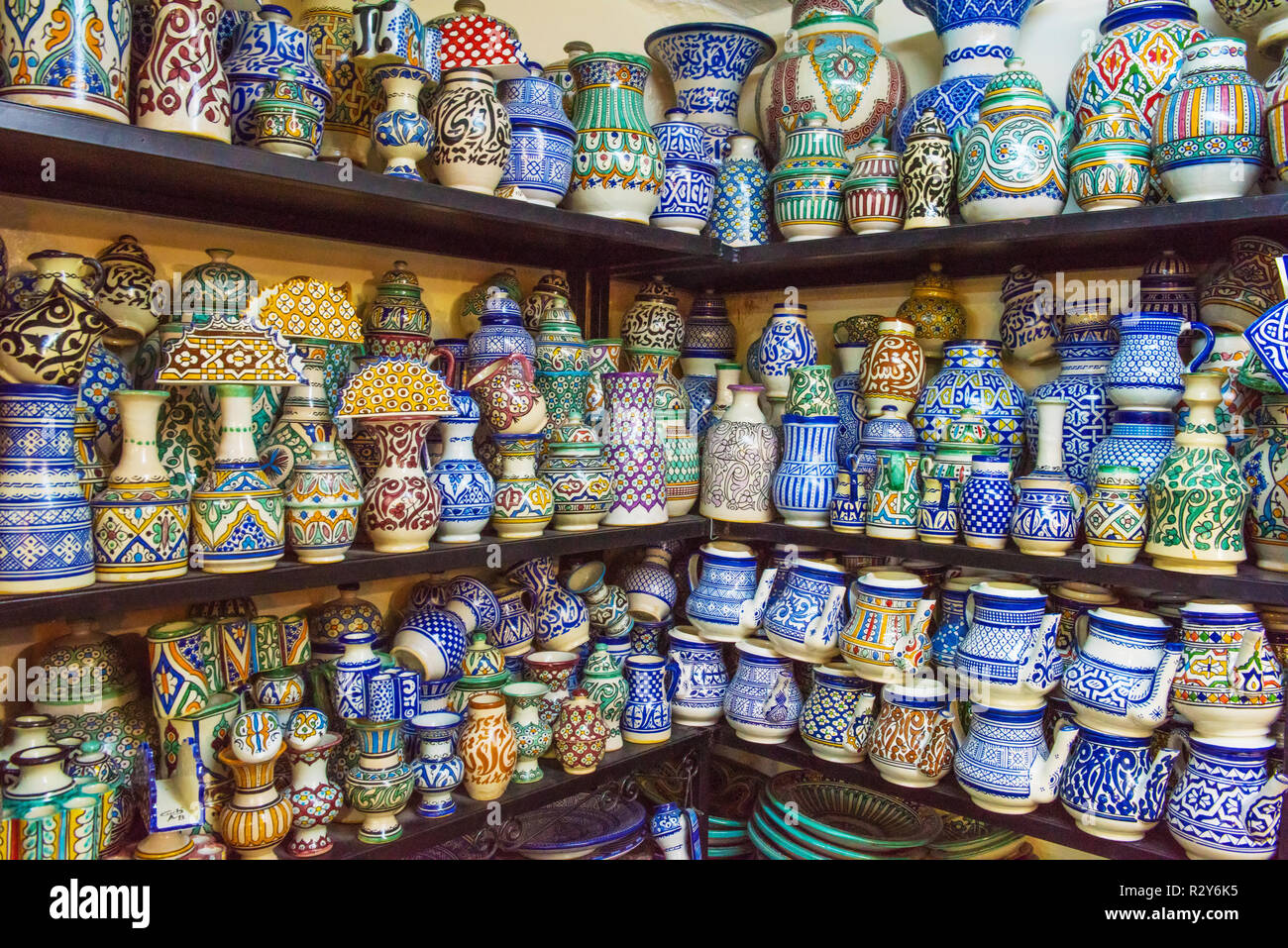 Poterie céramique traditionnel bazar Maroc Banque D'Images