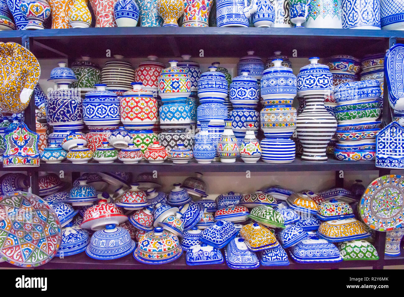 Poterie céramique traditionnel bazar Maroc Banque D'Images