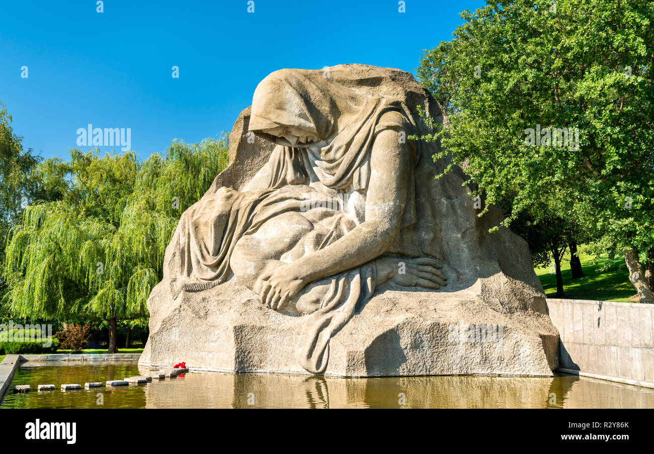 La mère en deuil, une sculpture sur le Kourgane Mamaïev à Volgograd, Russie Banque D'Images