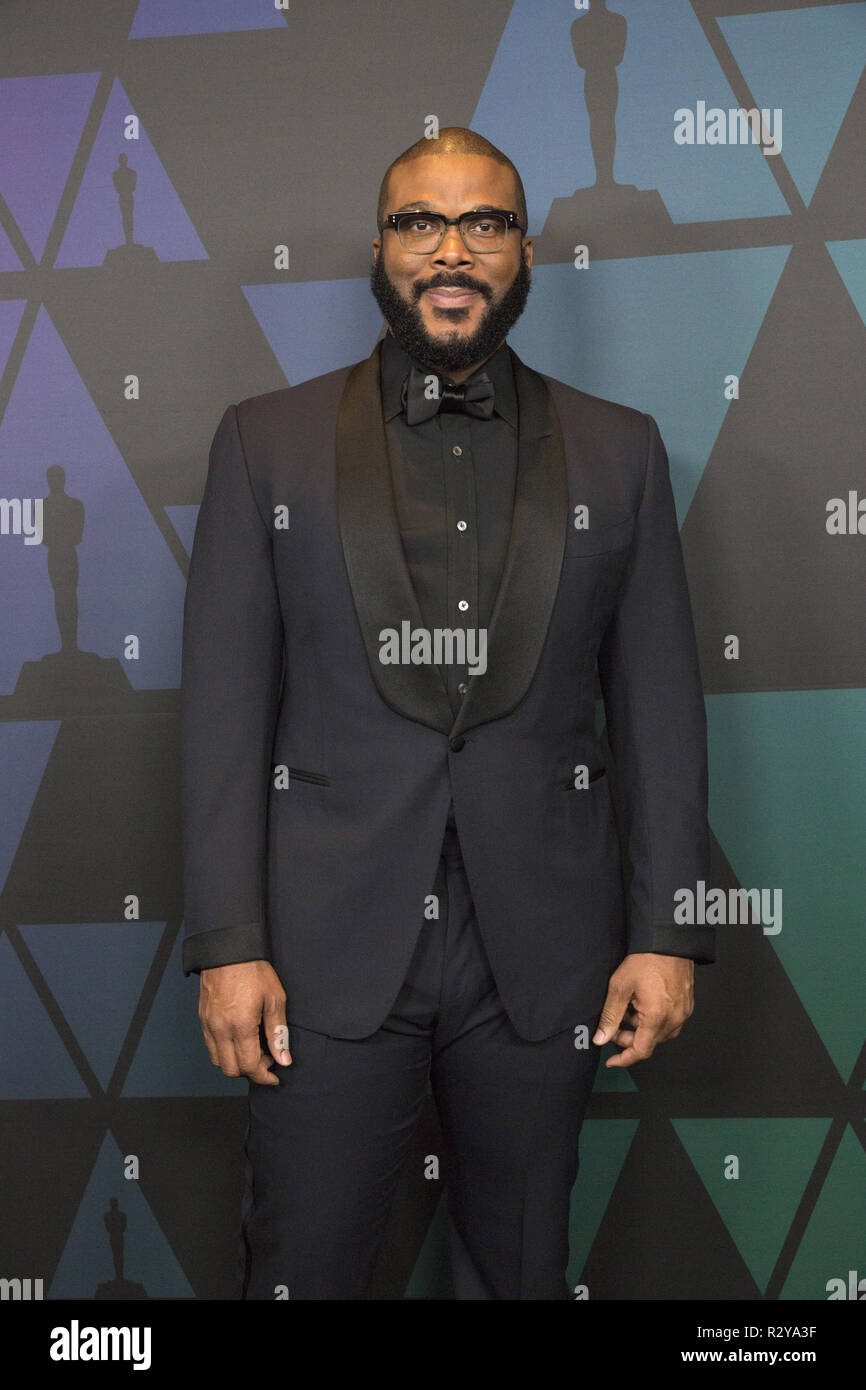 Tyler Perry assiste à l'Académie, en 2018 dans le prix annuel gouverneurs Ray Dolby Ballroom au Hollywood & Highland Center à Hollywood, CA, le dimanche 18 novembre, 2018. Banque D'Images Tyler Perry assiste à l'Académie, en 2018 dans le prix annuel gouverneurs Ray Dolby Ballroom au Hollywood & Highland Center à Hollywood, CA, le dimanche 18 novembre, 2018. Banque D'Images