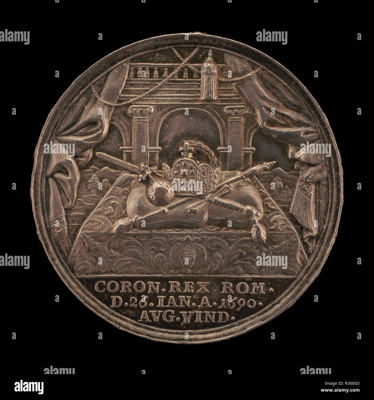 Regalia couronnement [AR]. En date du : 1690. Dimensions : hors tout (diamètre) : 3,5 cm (1 3/8 in.) Poids brut : 18,14 gr (0,04 lb.) axe : 12:00. Médium : l'argent. Musée : National Gallery of Art, Washington DC. Auteur : Georg Hautsch. Banque D'Images