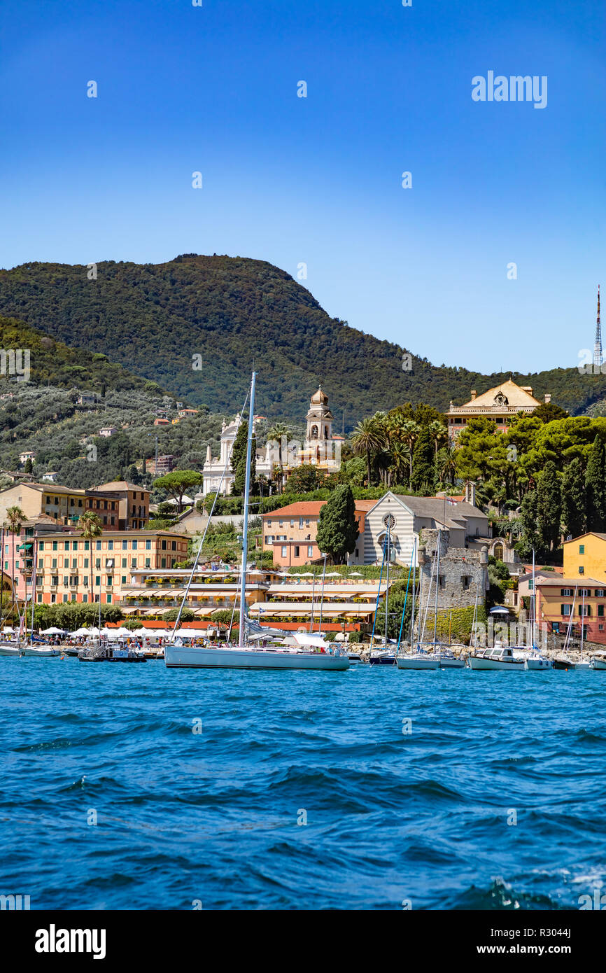 Santa Margherita, Cinque Terre, Ligurie, Italie - 11 août 2018 - Vue sur le village de la mer Banque D'Images