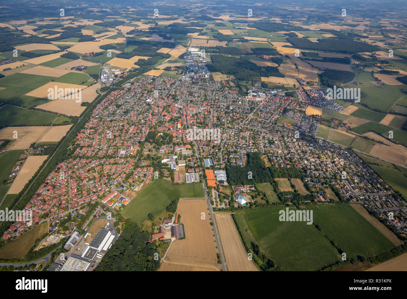 Vue aérienne, vue d'aliments congelés store Everswinkel GmbH, Münsterstraße, Everswinkel, Warendorf, district de la région de la Ruhr, en Rhénanie du Nord-Westphalie, Allemagne, Banque D'Images