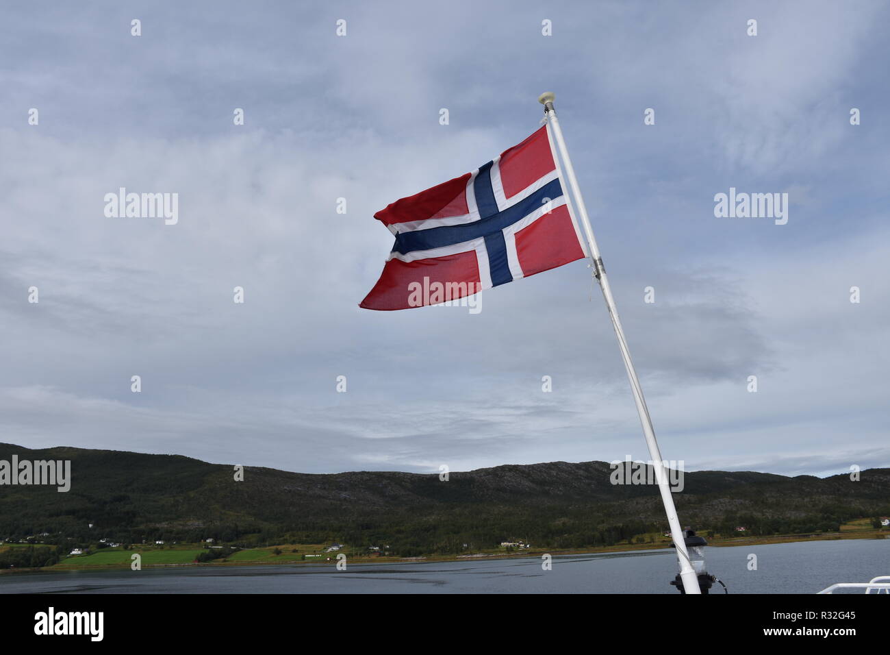 U24 Norwegen Flagge – 60x90 Cm, Polyester, Wetterfest, Mit Metallösen