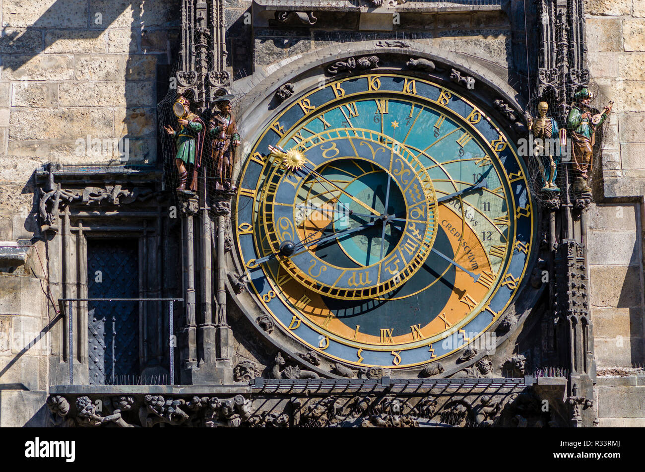 'Prazsky orloj', l'horloge astronomique de Prague, l'hôtel de ville a été construit en 1410 par l'horloger royal Mikulas de Kadan Banque D'Images
