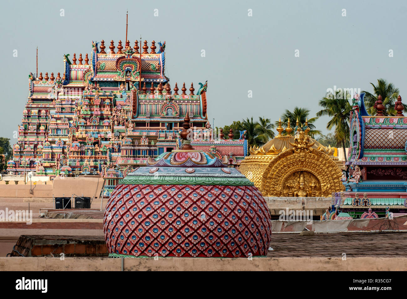 Le nord de Gopurams, Sri Ranganathaswamy et Vimana, Temple Srirangam, Trichy, Tamil Nadu, Inde Banque D'Images