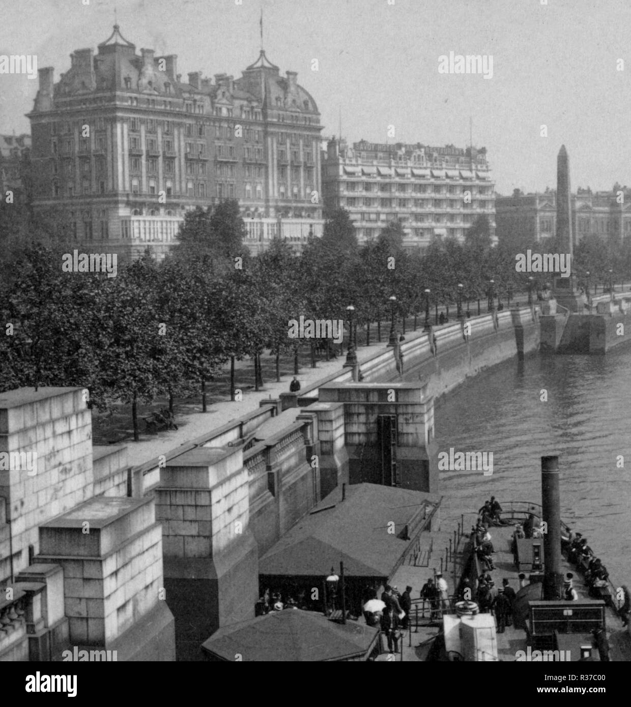 Hôtels Cecil et Savoy, Londres, Angleterre Banque D'Images