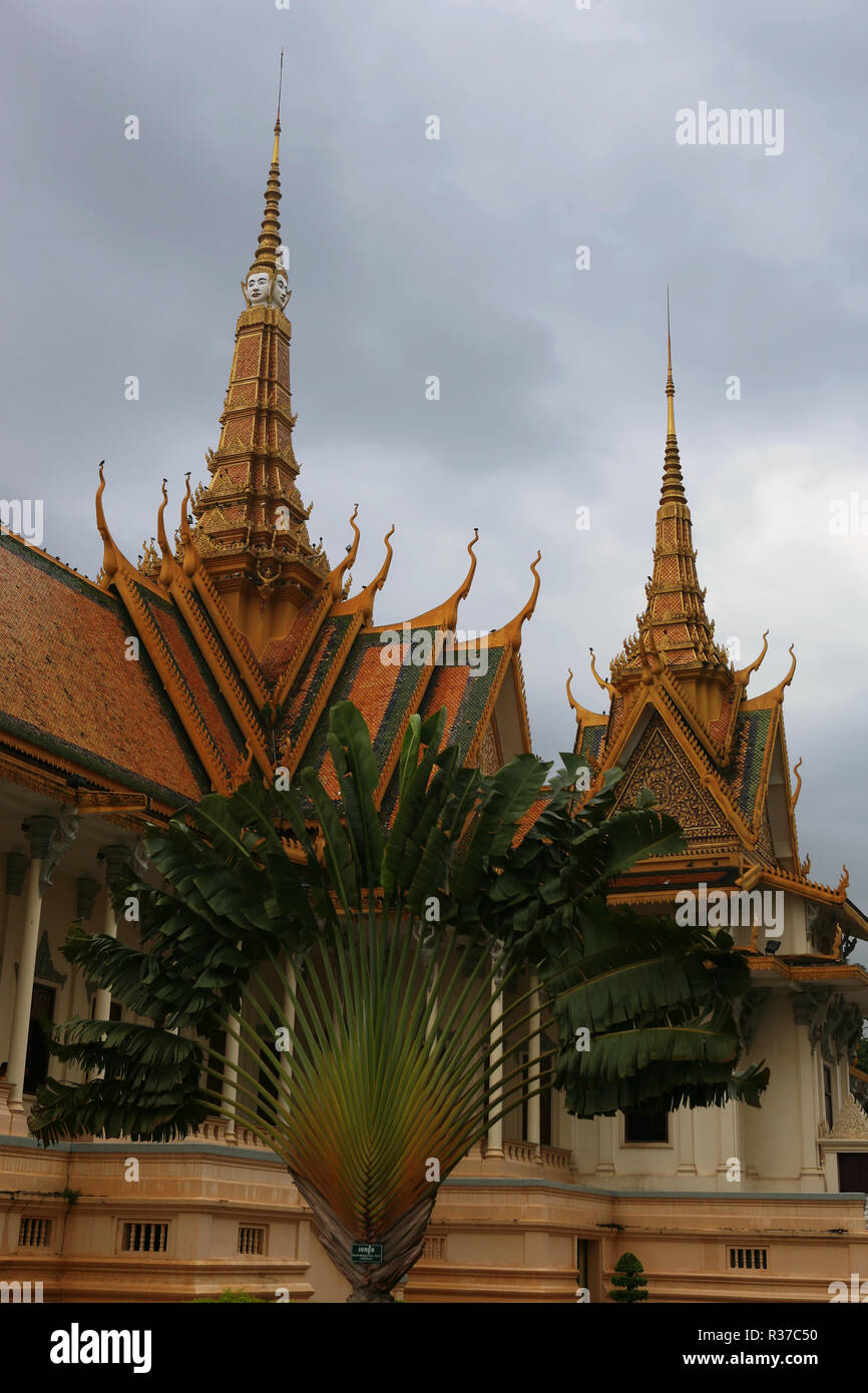 La salle du trône (Preah Timeang Vinicchay Tevea), du Palais Royal, Phnom Penh, Cambodge Banque D'Images