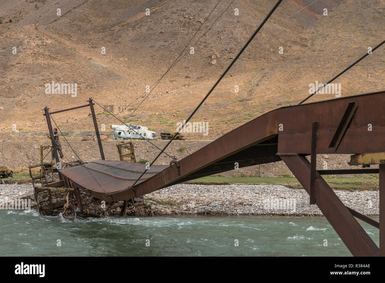 Des ponts au-dessus de la rivière Panjshir, Afghanistan Banque D'Images