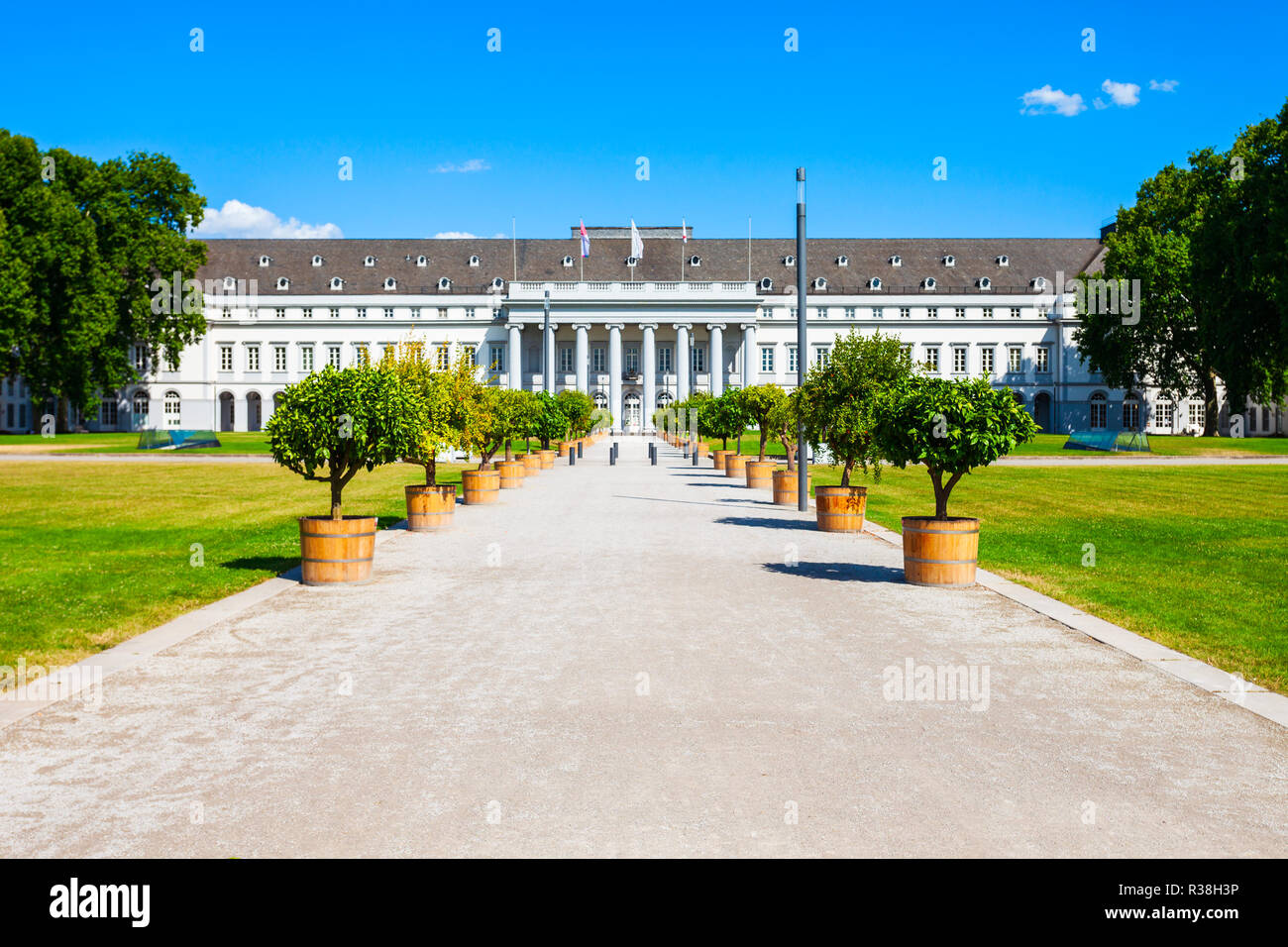 Palais électoral ou Kurfurstliches Schloss était residence de l'archevêque et électeur de Trèves à Coblence, Allemagne Banque D'Images