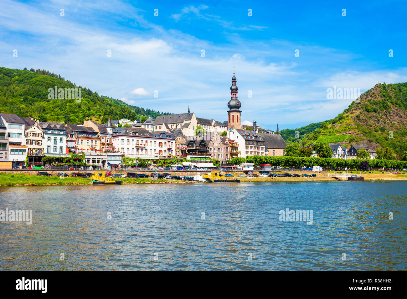 La vieille ville de Cochem et la rivière Mosel en Allemagne Banque D'Images