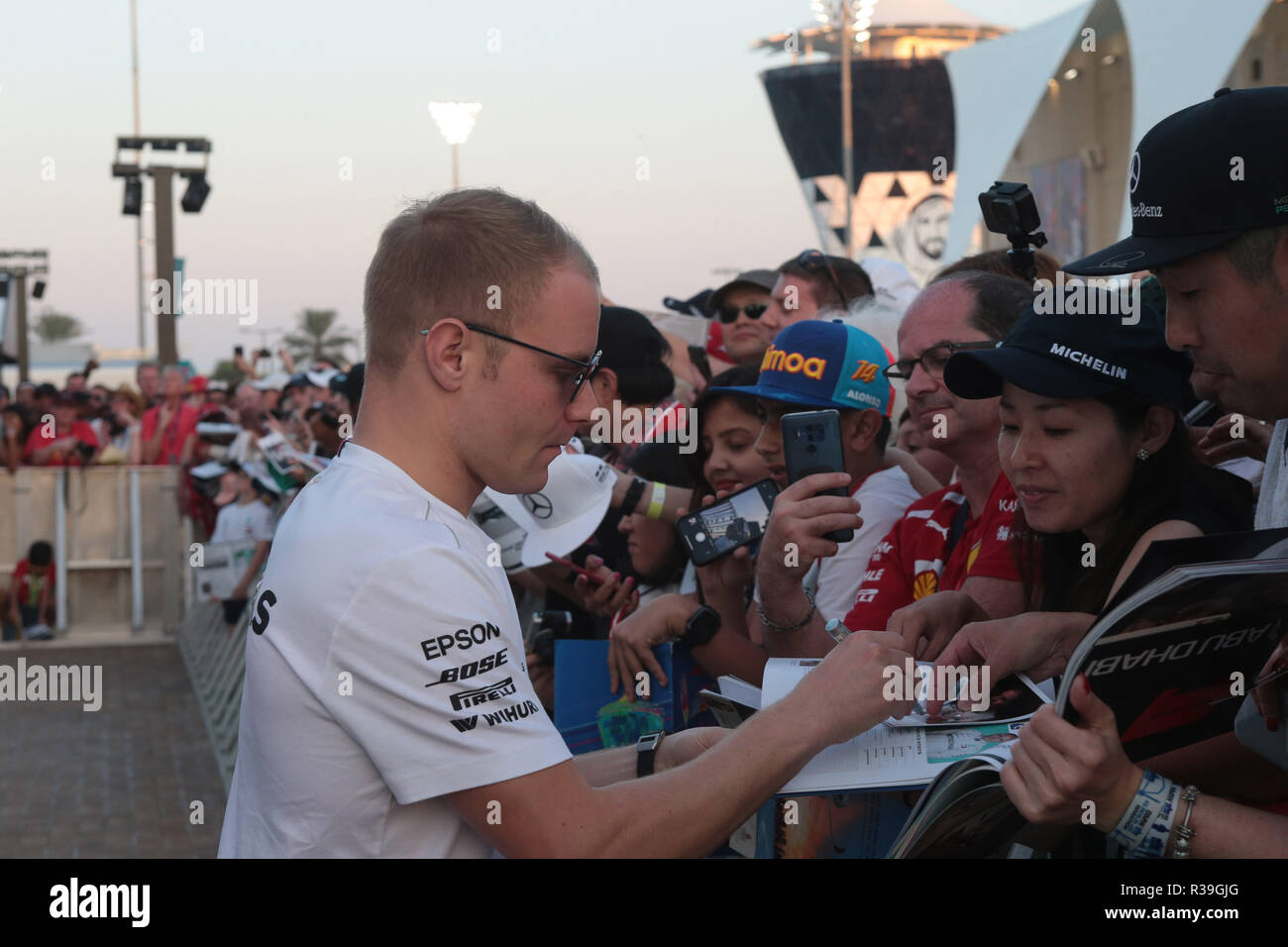 Abu Dhabi, EAU. 22 Nov 2018. Abu Dhabi, EAU Sport Grand Prix de Formule 1 Abu Dhabi 2018 Dans le pic : Valtteri Bottas (FIN) Mercedes AMG F1 W09 Crédit : LaPresse/Alamy Live News Banque D'Images