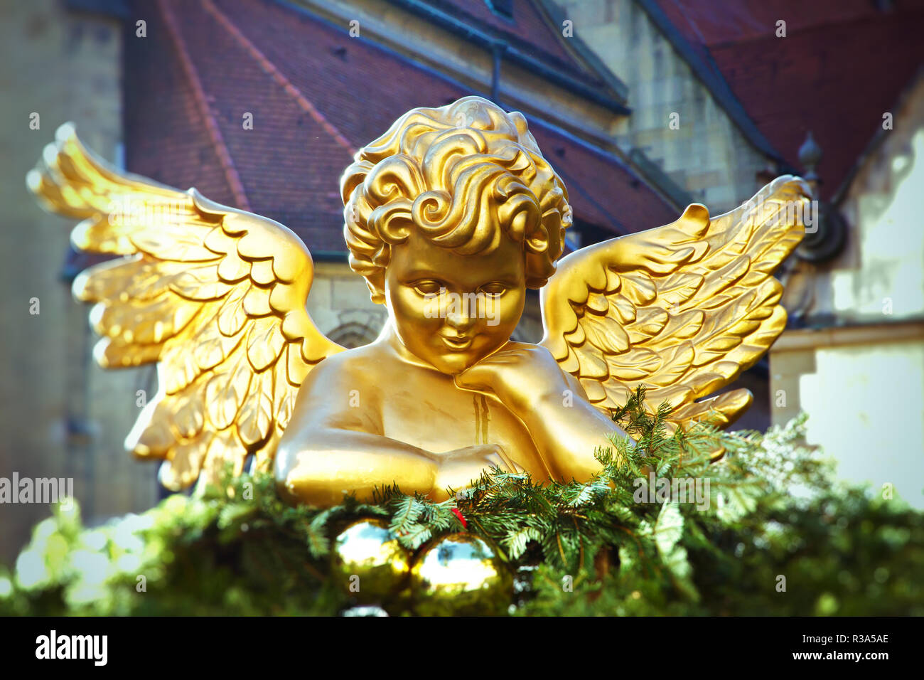 Ange d'or sur le marché de noël stuttgart Banque D'Images