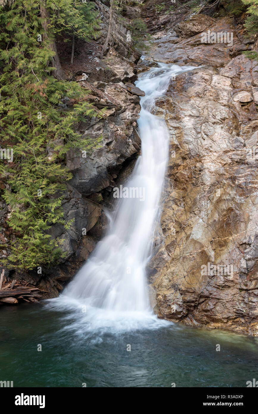 Prêtre supérieur de River Falls, également connu sous le nom de American Falls, chaîne Selkirk, en Idaho. Banque D'Images