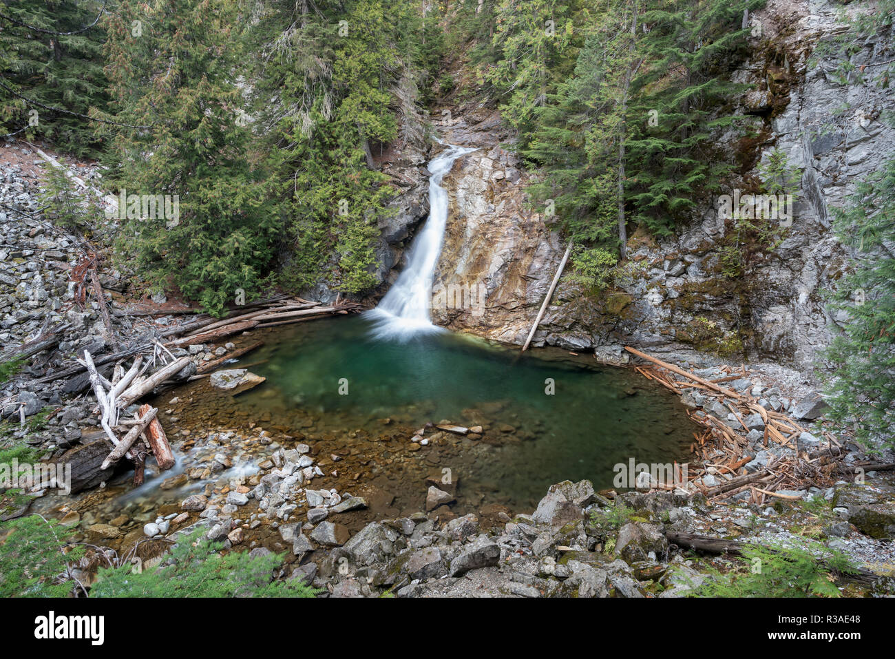 Prêtre supérieur de River Falls, également connu sous le nom de American Falls, chaîne Selkirk, en Idaho. Banque D'Images