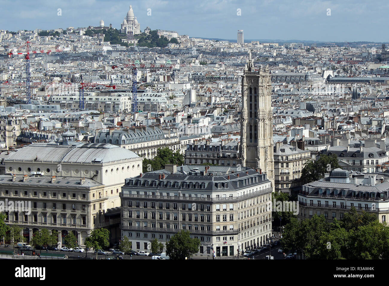 Vue aérienne de la tour saint-jacques et sacrÃ© coeur à paris,France Banque D'Images