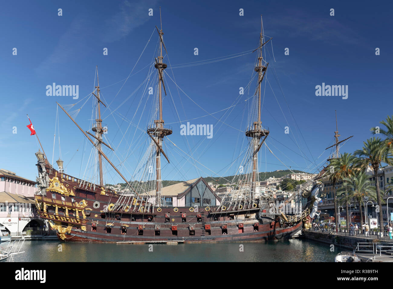 Neptune Galleon, voile de bateau de pirates, le film de Polanski Gênes, ligurie, italie Banque D'Images