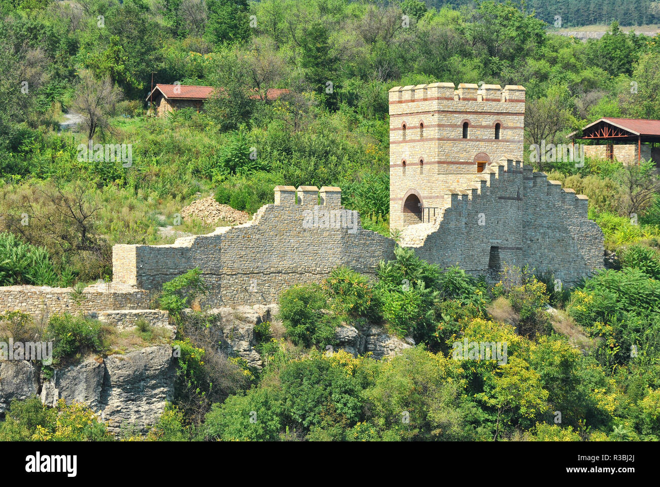 La ville médiévale de Veliko Tarnovo avec la forteresse Tsarevets, Bulgarie Banque D'Images
