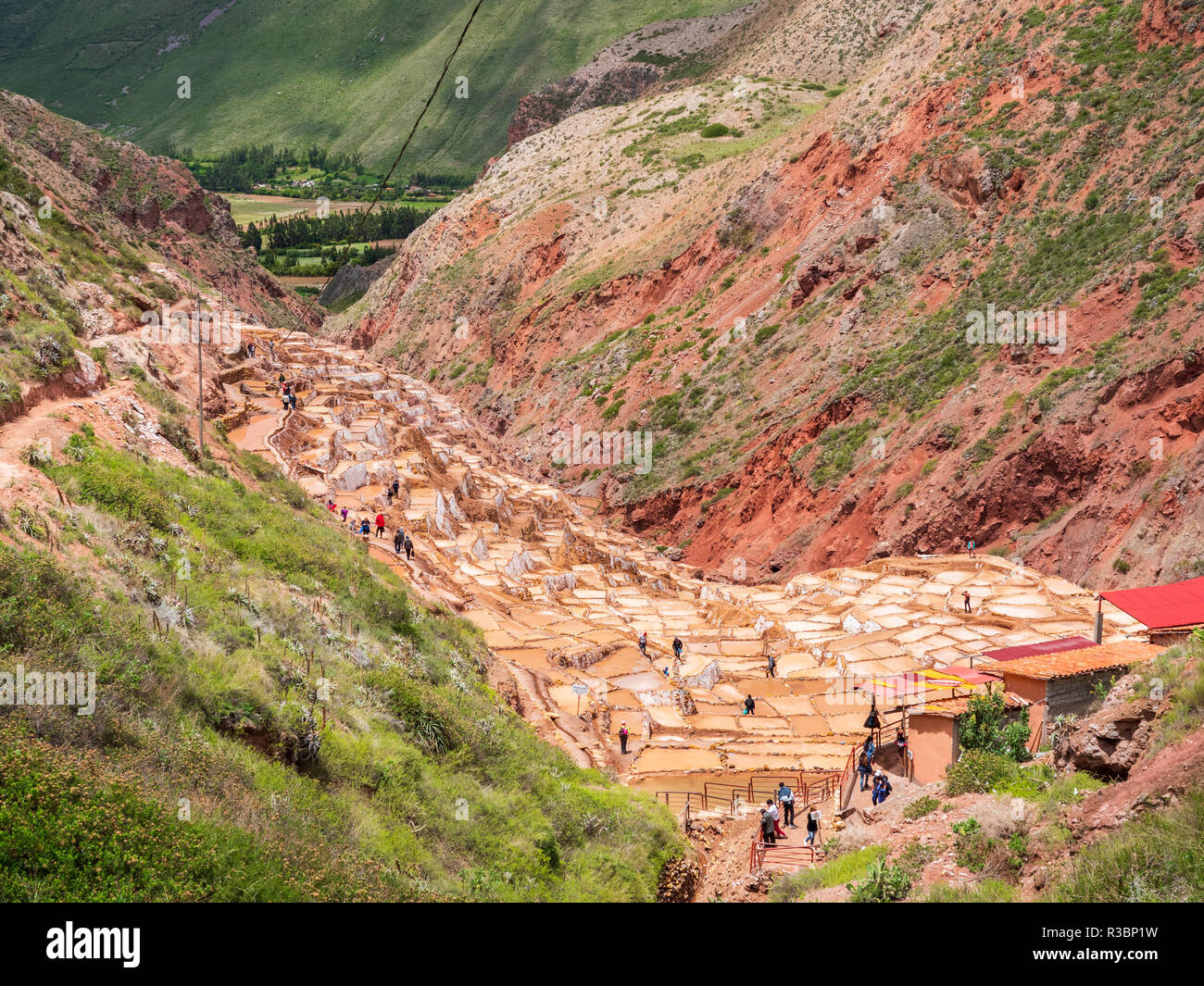 Vues de la Salinas (étangs) sel de Maras, près de Cusco, Pérou Banque D'Images