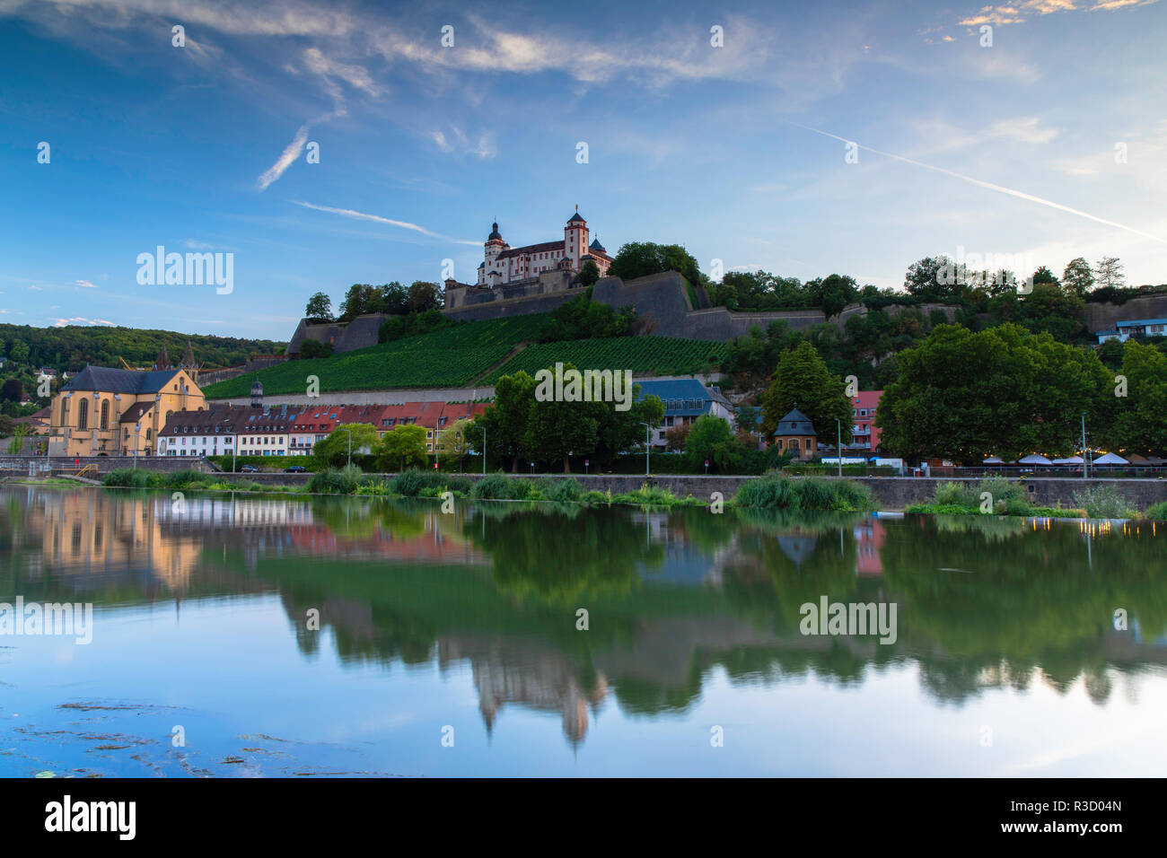 La forteresse de Marienberg et la rivière Main, Würzburg, Bavière, Allemagne Banque D'Images