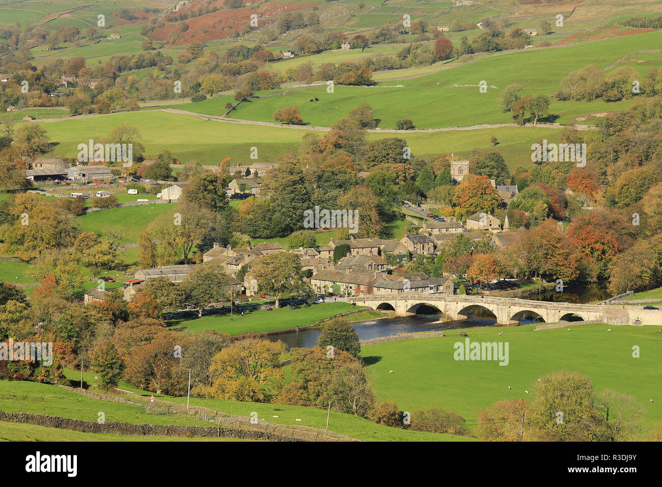 Le village pittoresque de Tonbridge dans Upper-Wharfedale, Yorkshire Dales National Park, North Yorkshire, UK Banque D'Images