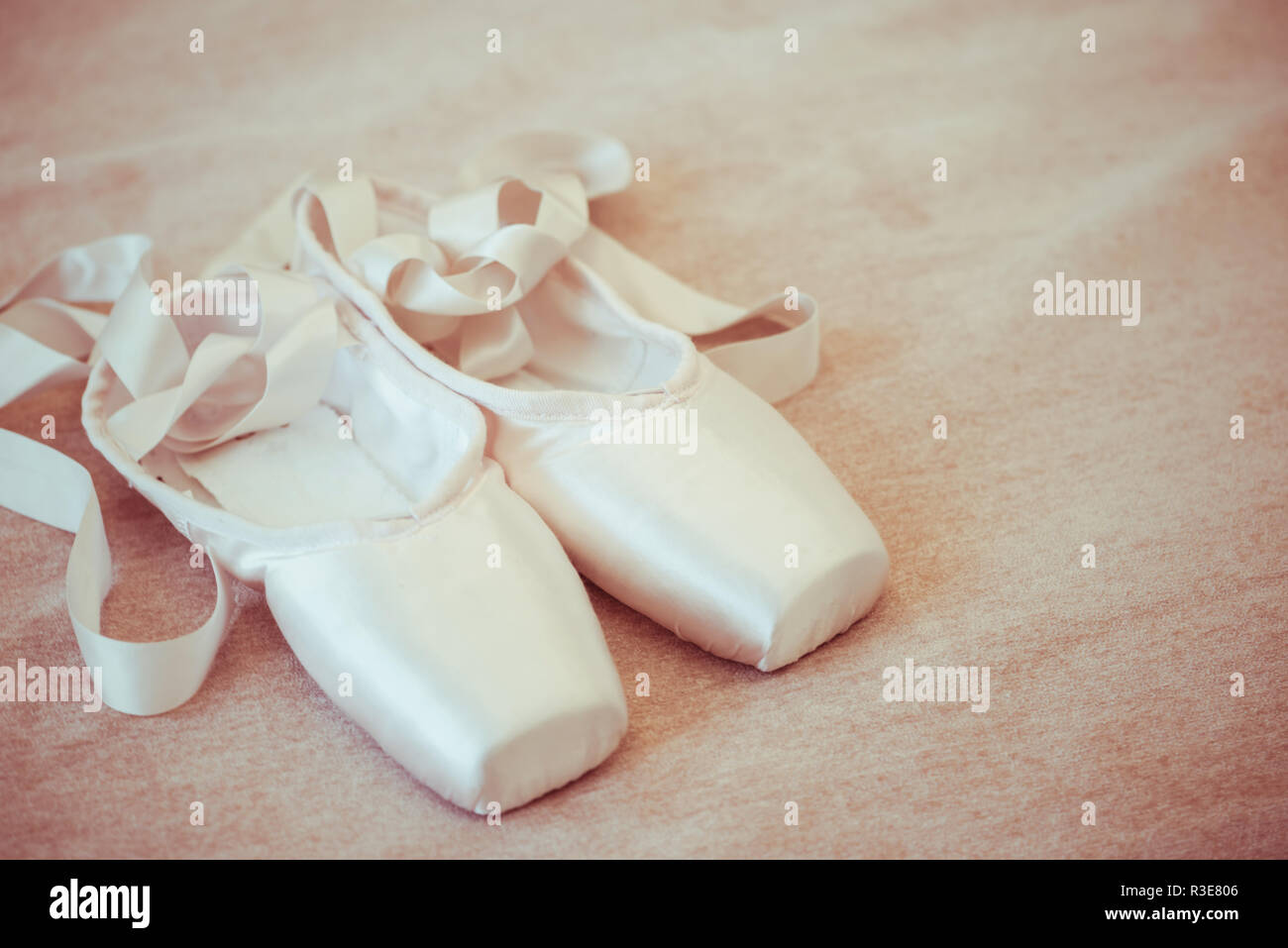 Nouveau ballet rose pointes Banque D'Images