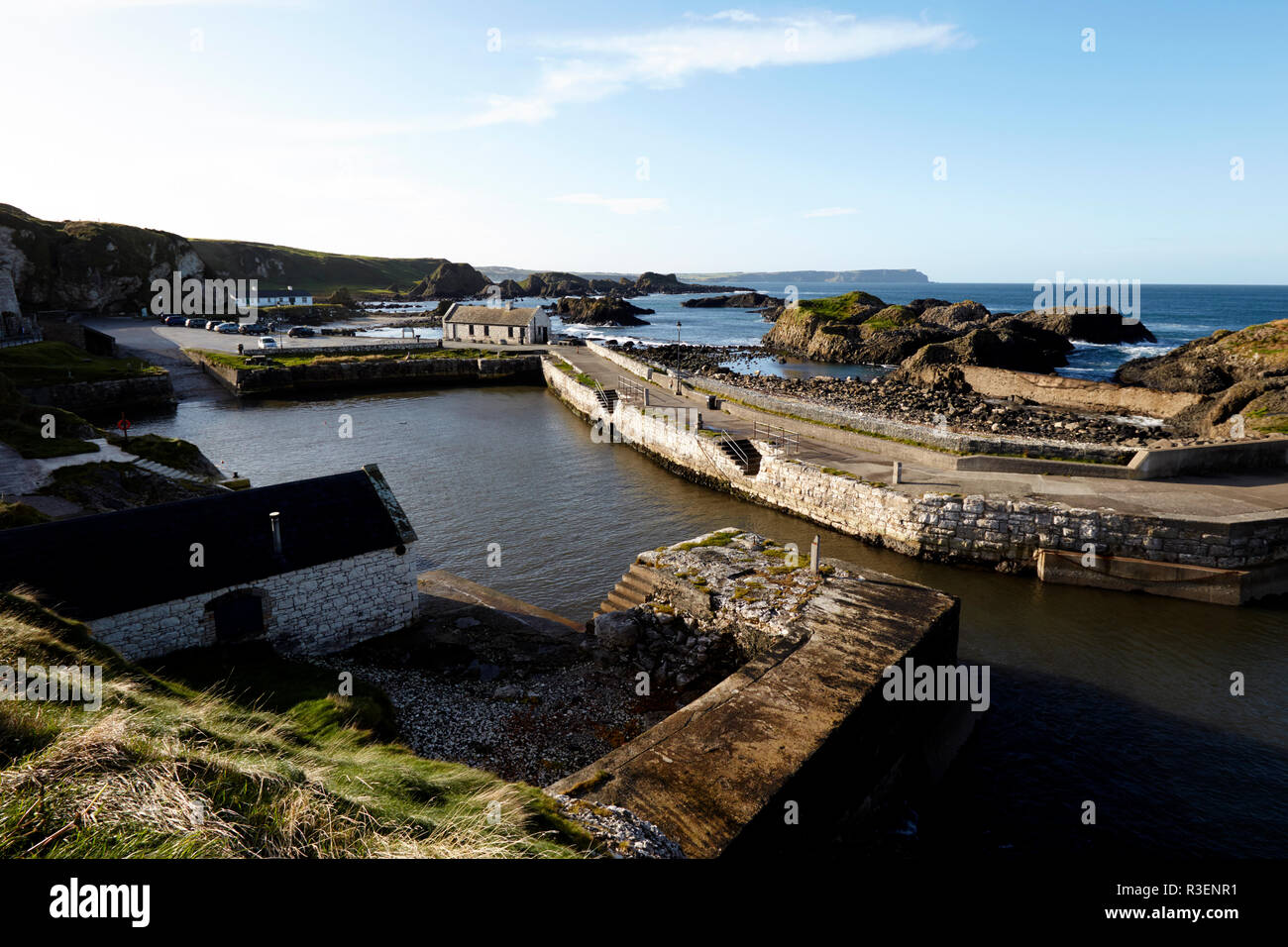 Ballintoy Harbour le comté d'Antrim en Irlande du Nord utilisé dans le jeu des trônes comme lieu de tournage pour les îles de fer Banque D'Images