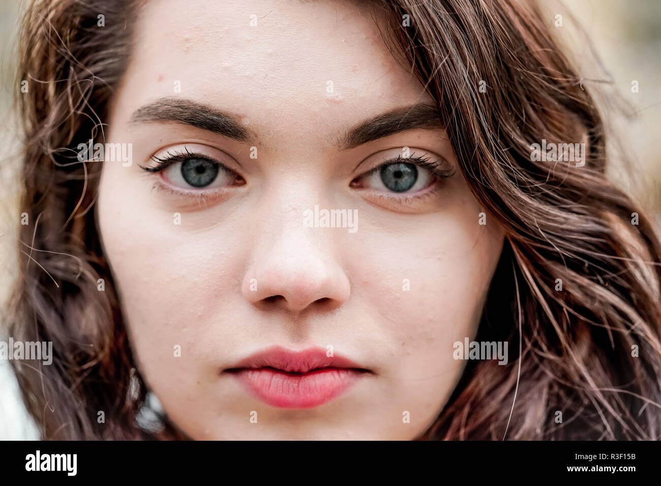 Les yeux bleus fille russe, closeup portrait shoot, mannequin blond hair  girl Photo Stock - Alamy