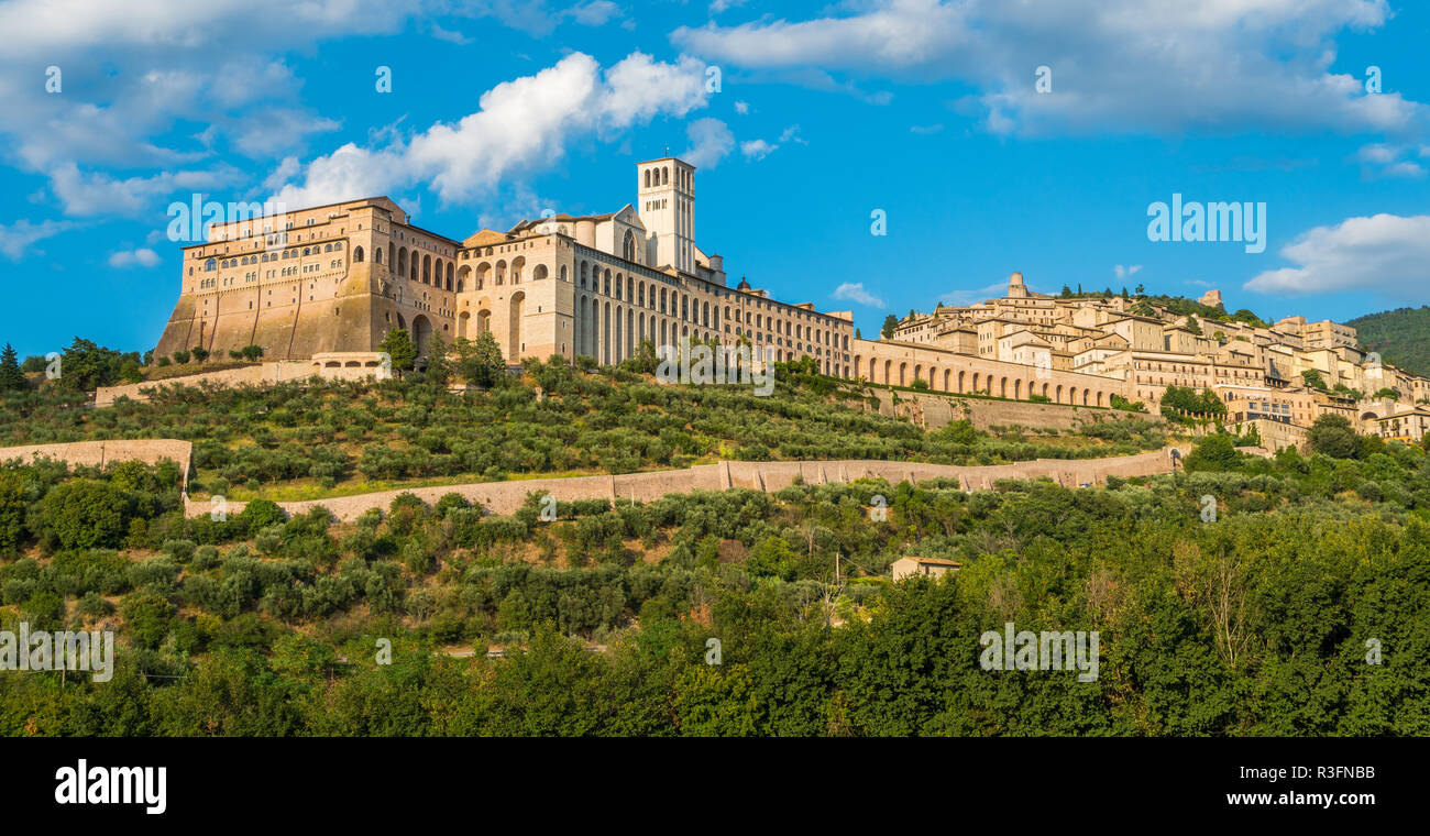 Vue panoramique d'assise, dans la province de Pérouse, dans la région Ombrie en Italie. Banque D'Images