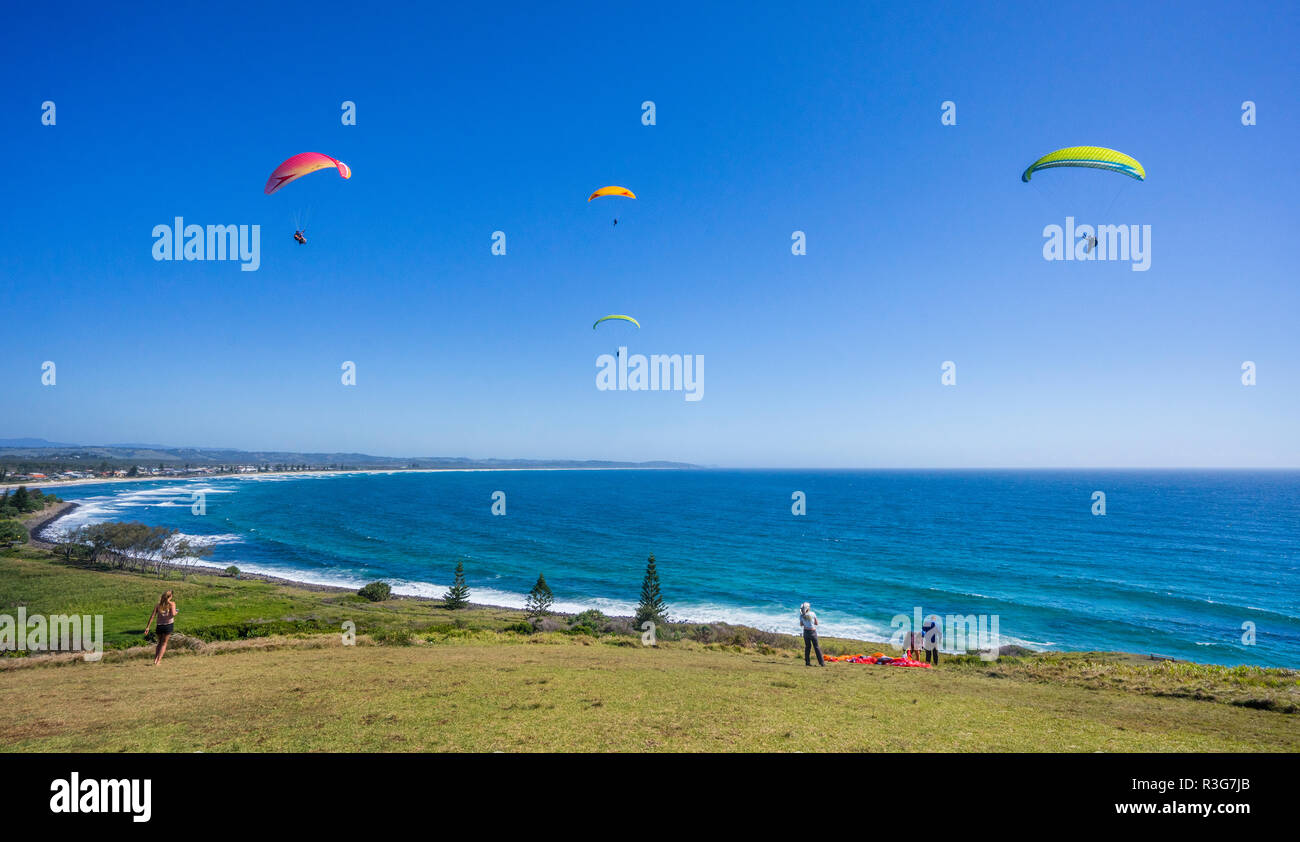 Parachute de Pat Morton Lookout à Lennox Head, au nord de la région des rivières du Nord, Ballina, New South Wales, Australie Banque D'Images