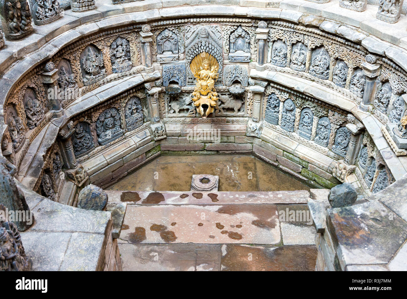 Bassin de baignade rituelle, Sundari Chowk, Palais Royal de Hanuman Dhoka, Patan Durbar Square, site du patrimoine mondial de l'UNESCO Banque D'Images