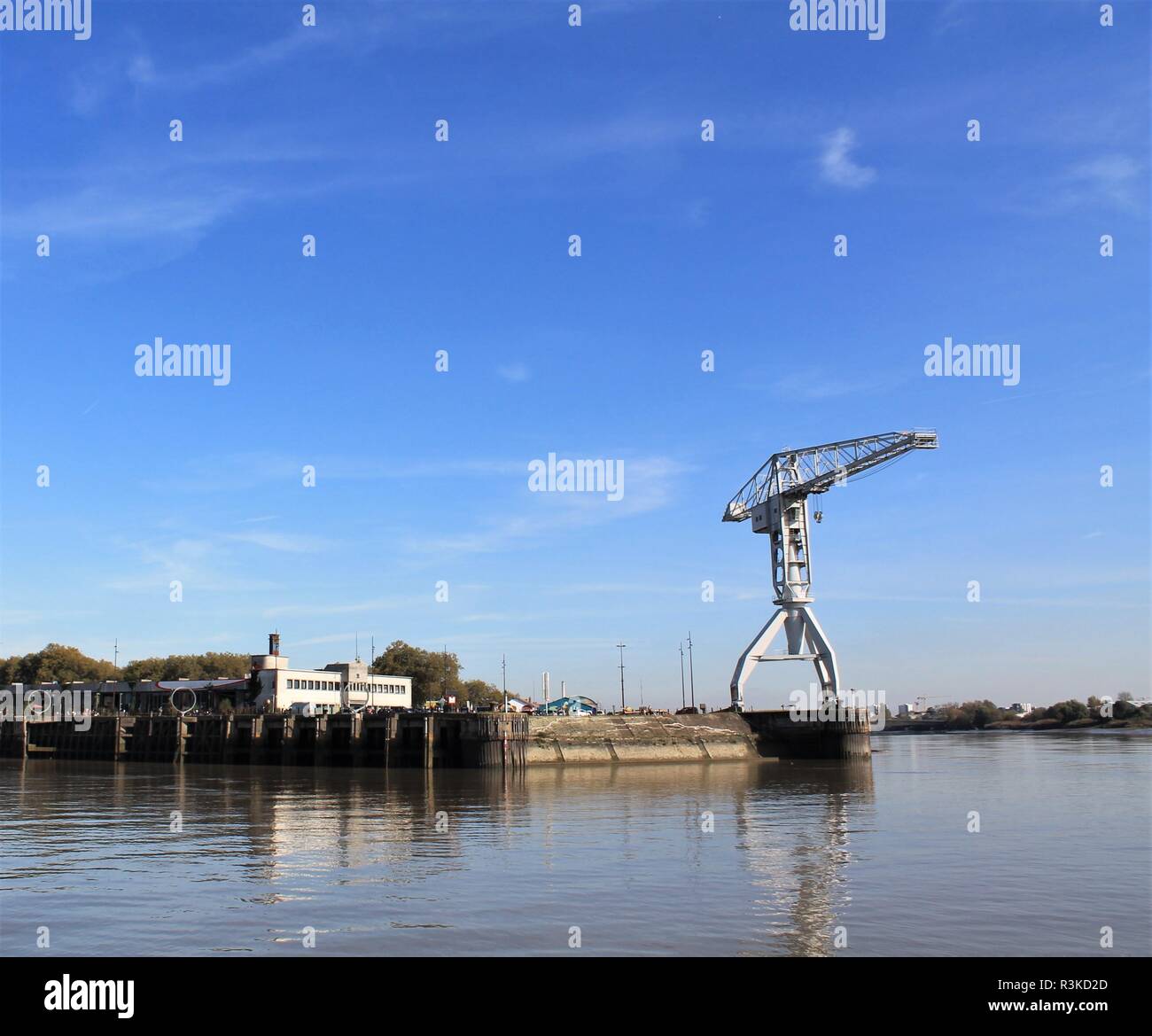 Grue titan sur les quais de la ville de Nantes, Loire Atlantique, Pays de la Loire, France Banque D'Images