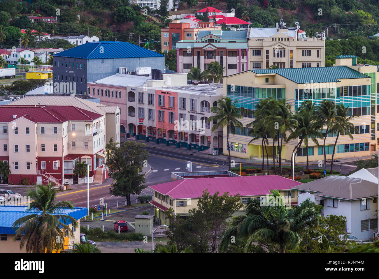 Îles Vierges britanniques, Tortola. Road Town. Ville élevée vue de Hamm, Dawn Banque D'Images