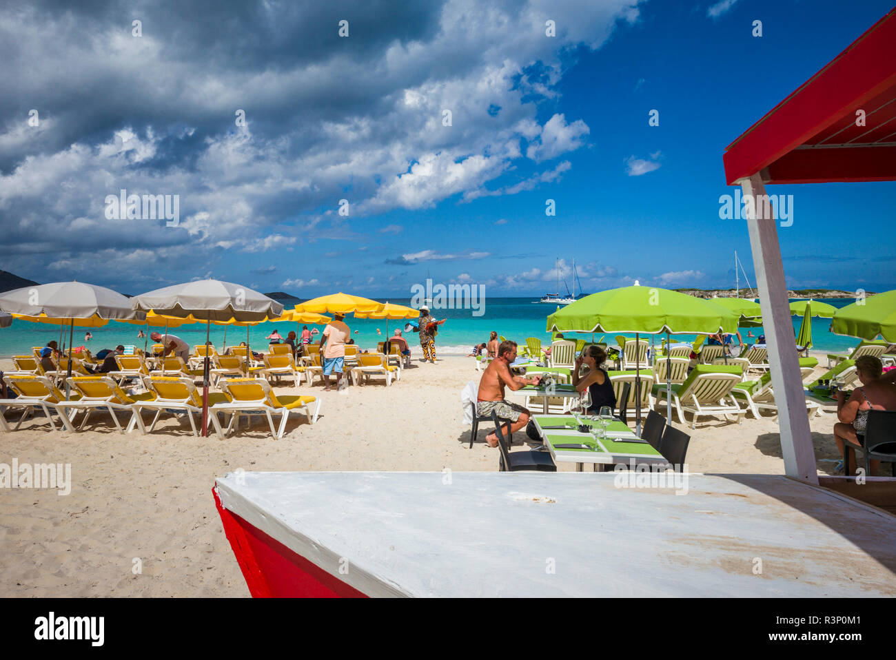 Antilles, Saint Martin. Orient Beach Banque D'Images