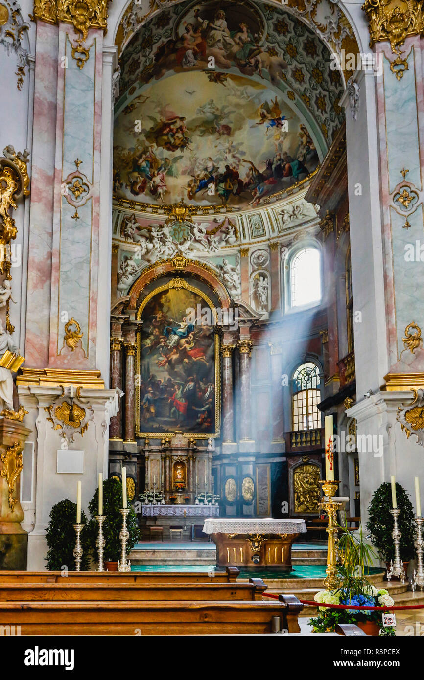 Allemagne, Ettal, faisceau de lumière, cloître Ettal Banque D'Images