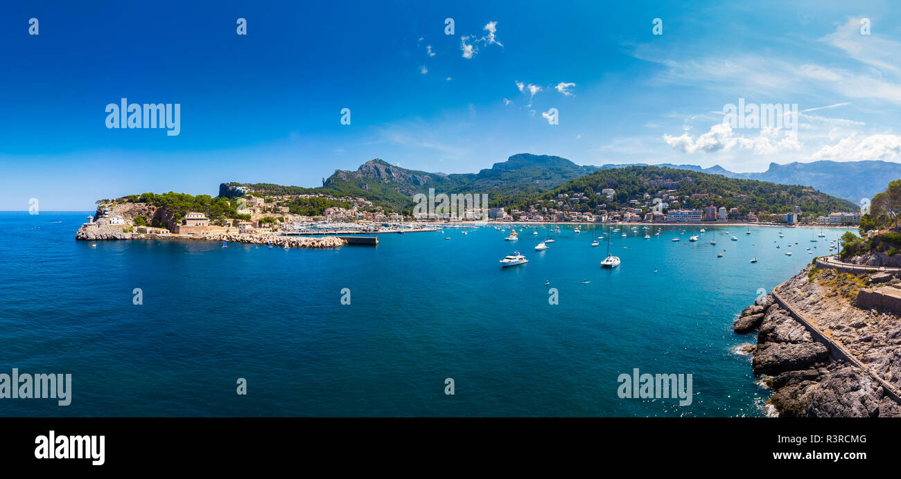 L'Espagne, Îles Baléares, Mallorca, Serra de Tramuntana, Port de Soller, vue panoramique Banque D'Images