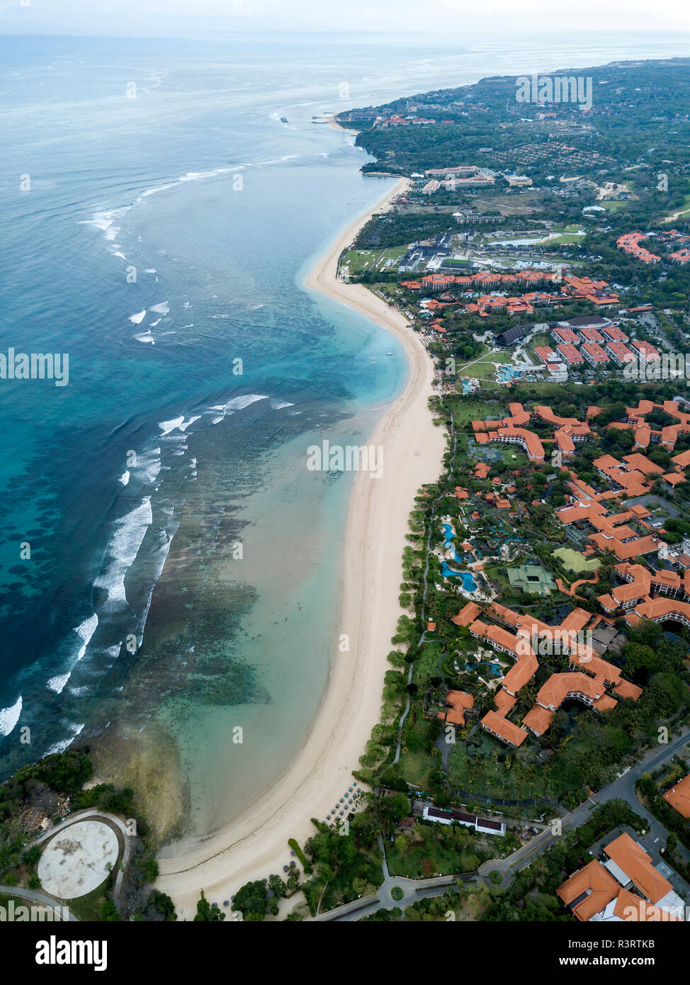 L'INDONÉSIE, Bali, vue aérienne de la plage Nusa Dua Photo Stock - Alamy