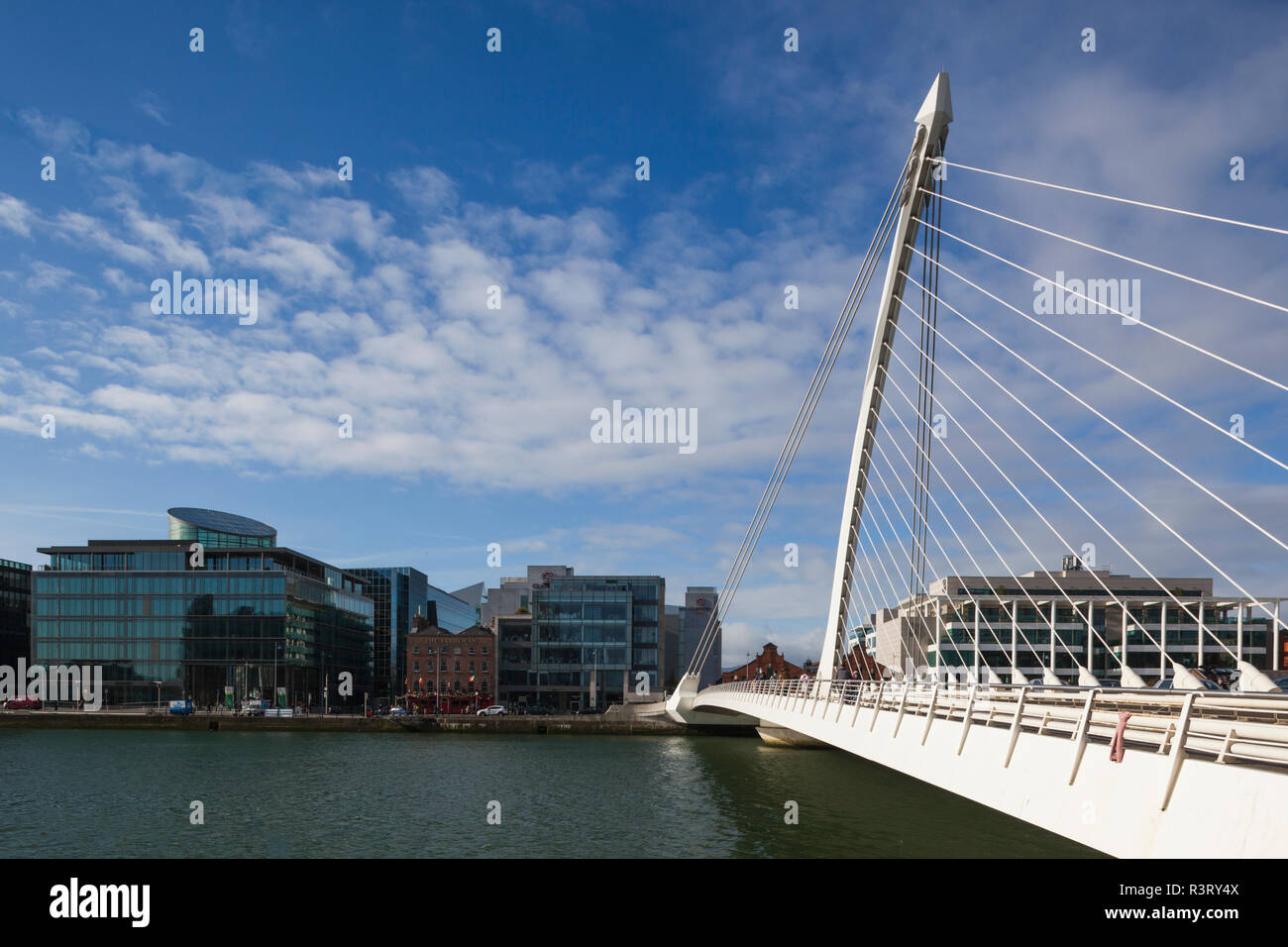 L'Irlande, Dublin, Docklands, Samuel Beckett Bridge, Santiago Calatrava, architecte Banque D'Images