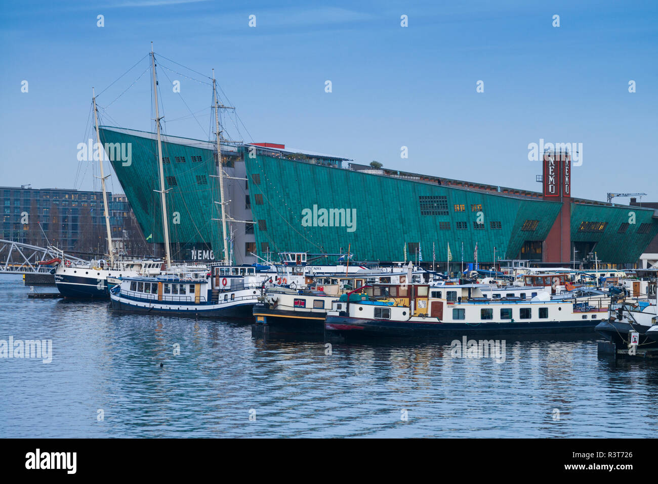 Pays-bas, Amsterdam. Oosterdok, bâtiment des sciences NEMO Banque D'Images