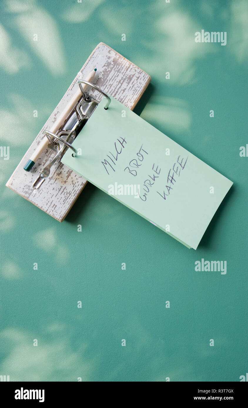 De Upcycling ancien fichier, liste d'achats Banque D'Images