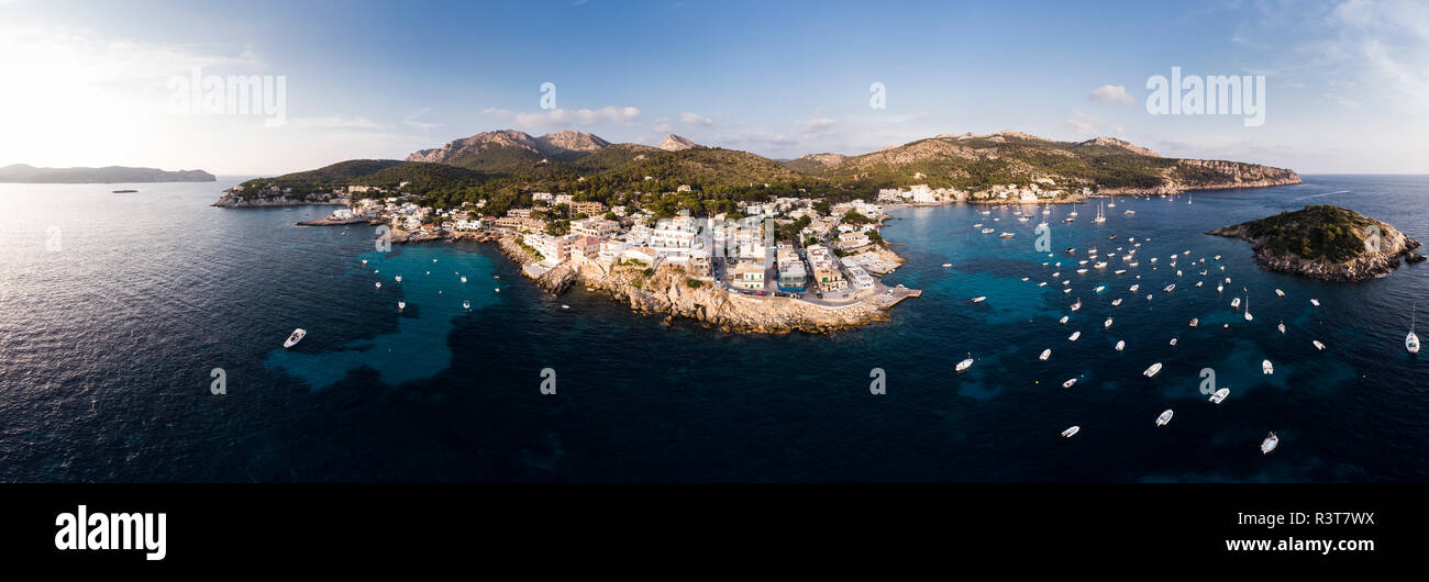 L'Espagne, Îles Baléares, Mallorca, vue aérienne de la baie de Sant Elm Banque D'Images
