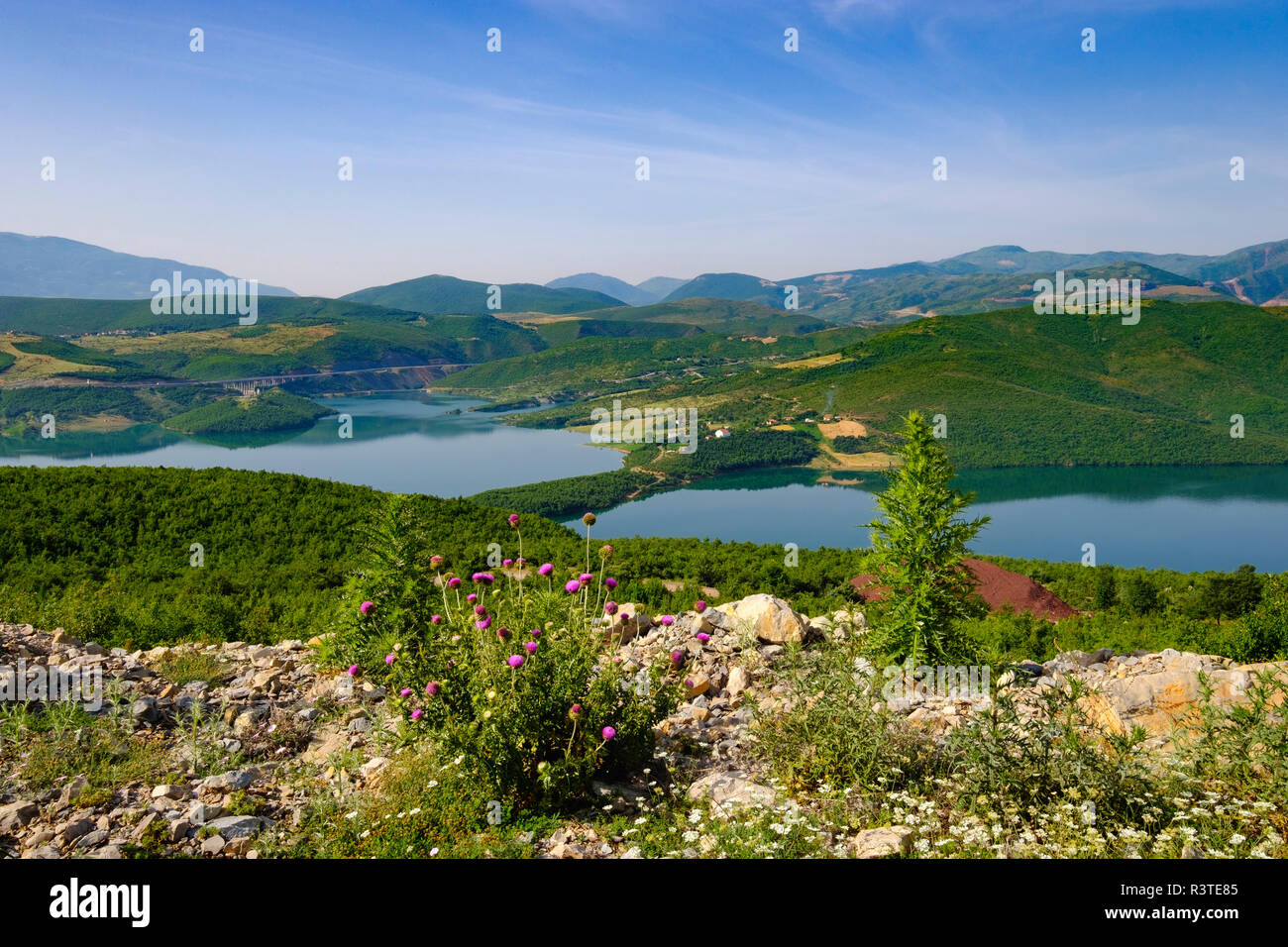 L'Albanie, Kukes, comté, réservoir, rivière Drin Fierza Banque D'Images