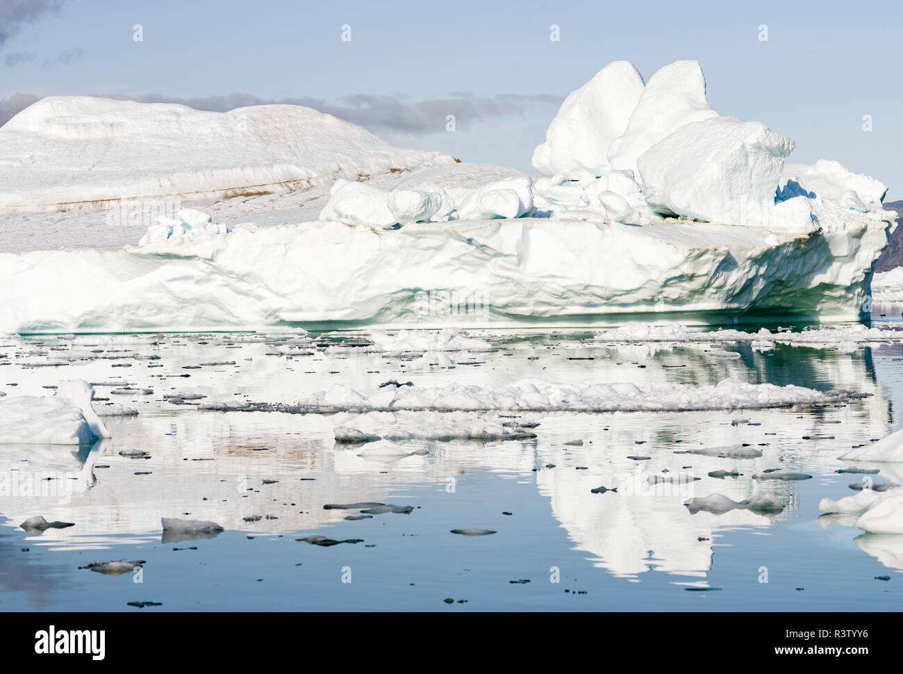 Les icebergs dans le fjord d'Uummannaq, dans le nord-ouest du Groenland, Danemark Banque D'Images