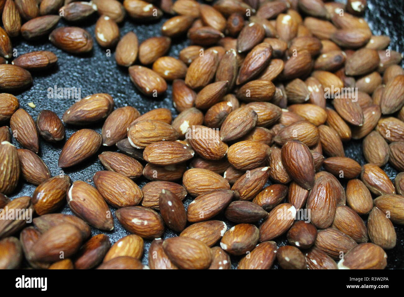 Graines d'amandes croûte pour le déjeuner et décoration home en vacances Banque D'Images