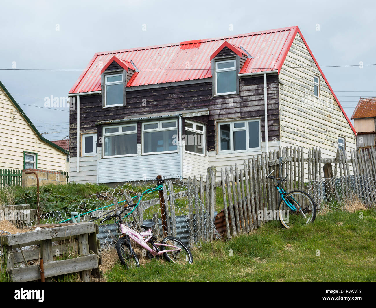 Cottages colons, la vieille ville de Stanley, capitale des îles Malouines. (Usage éditorial uniquement) Banque D'Images