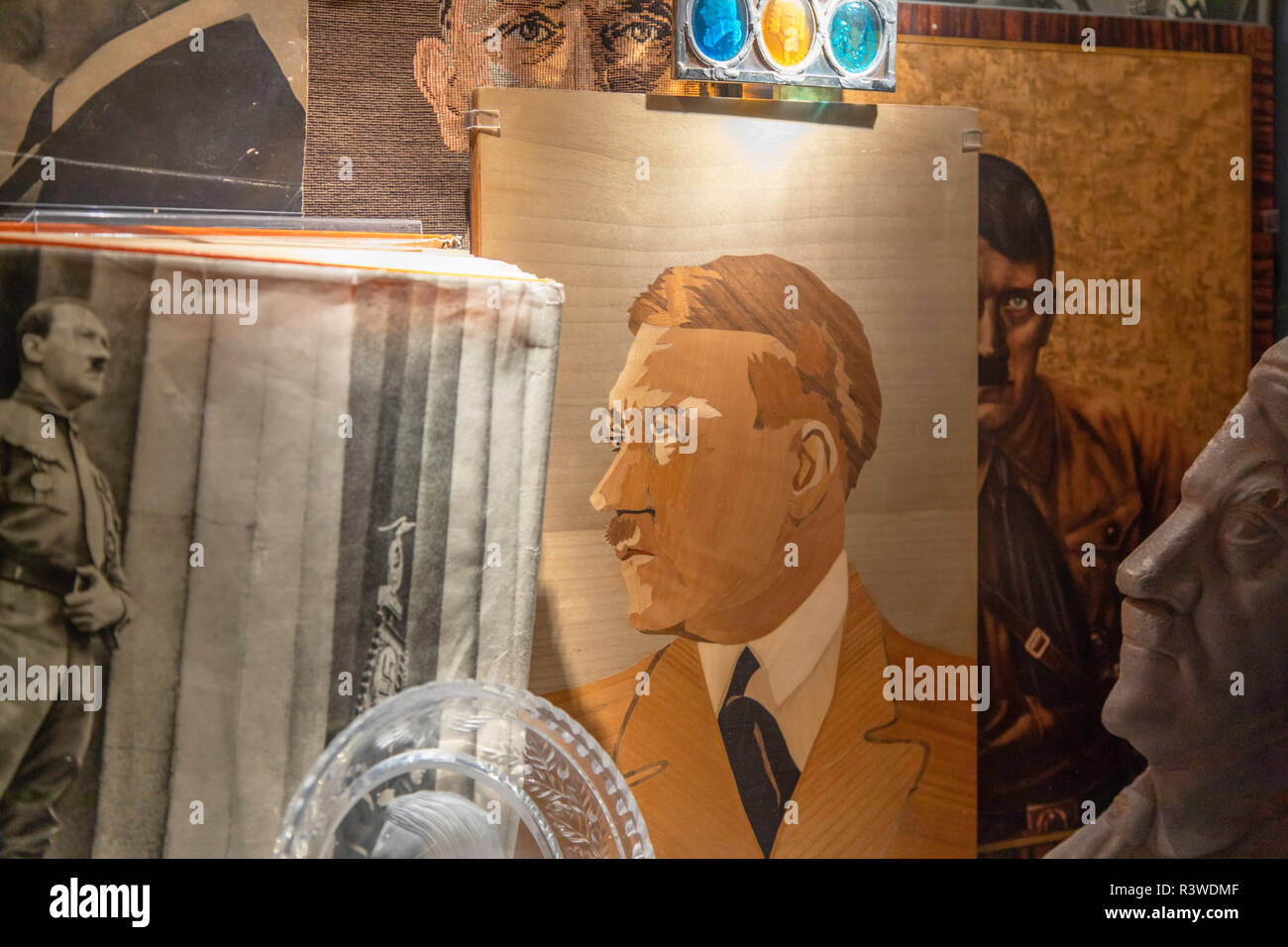 Centre de documentation des artefacts en Hitler Parti nazi Motifs Rallye Musée, Nuremberg, Bavière, Allemagne Banque D'Images