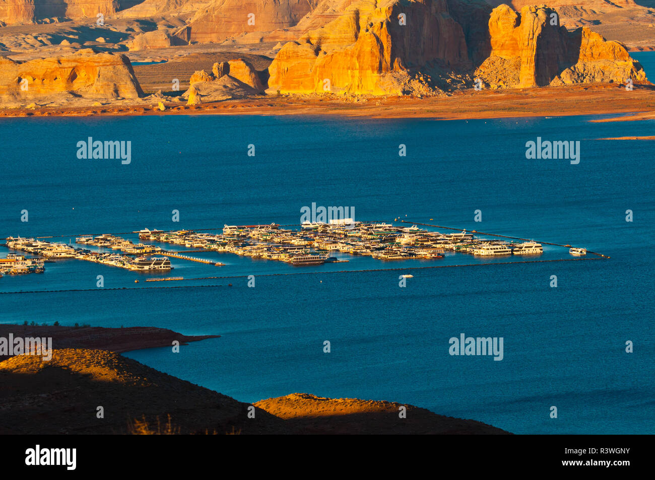 USA, Arizona, Page. Lake Powell vista de Wahweap donnent sur Banque D'Images