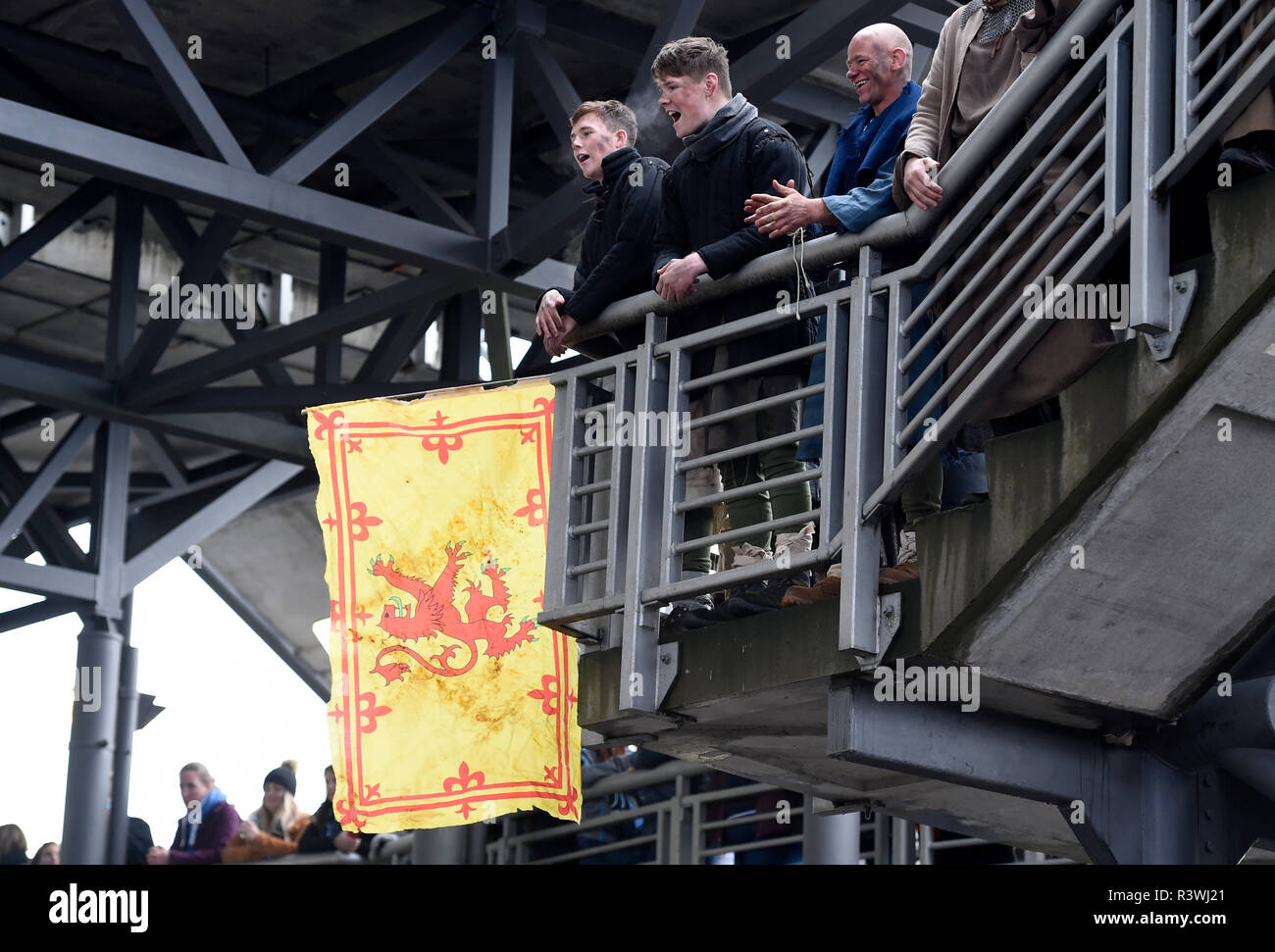 L'Écosse fans attendre que l'équipe d'arriver avant l'automne chez BT International du stade Murrayfield, Edinburgh. Banque D'Images