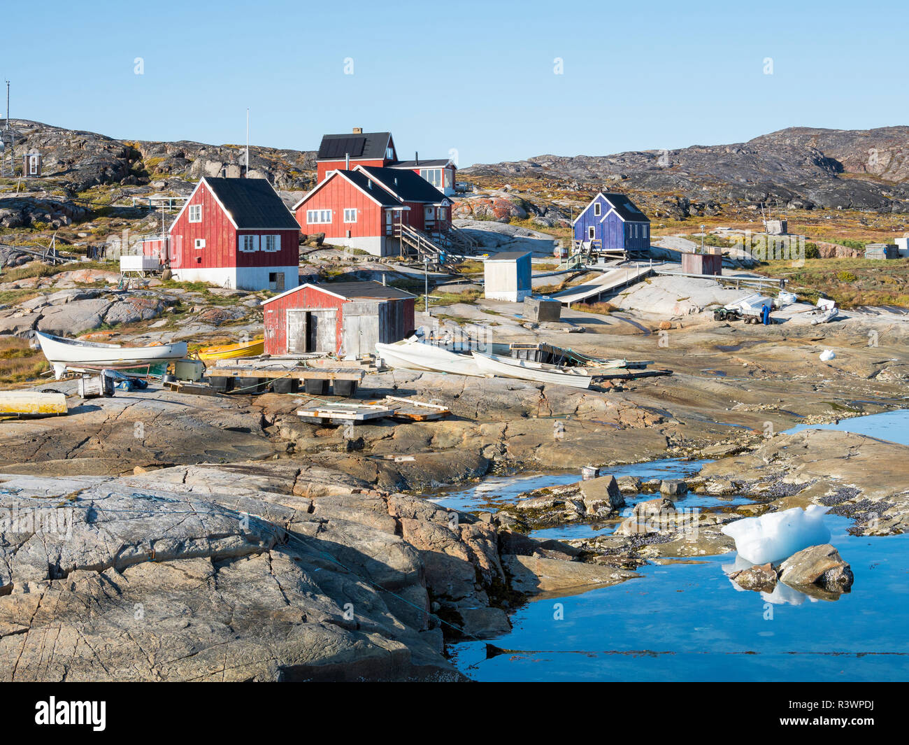 Oqaatsut village Inuit (autrefois appelé Rodebay) situé dans la baie de Disko, Groenland, Danemark Banque D'Images
